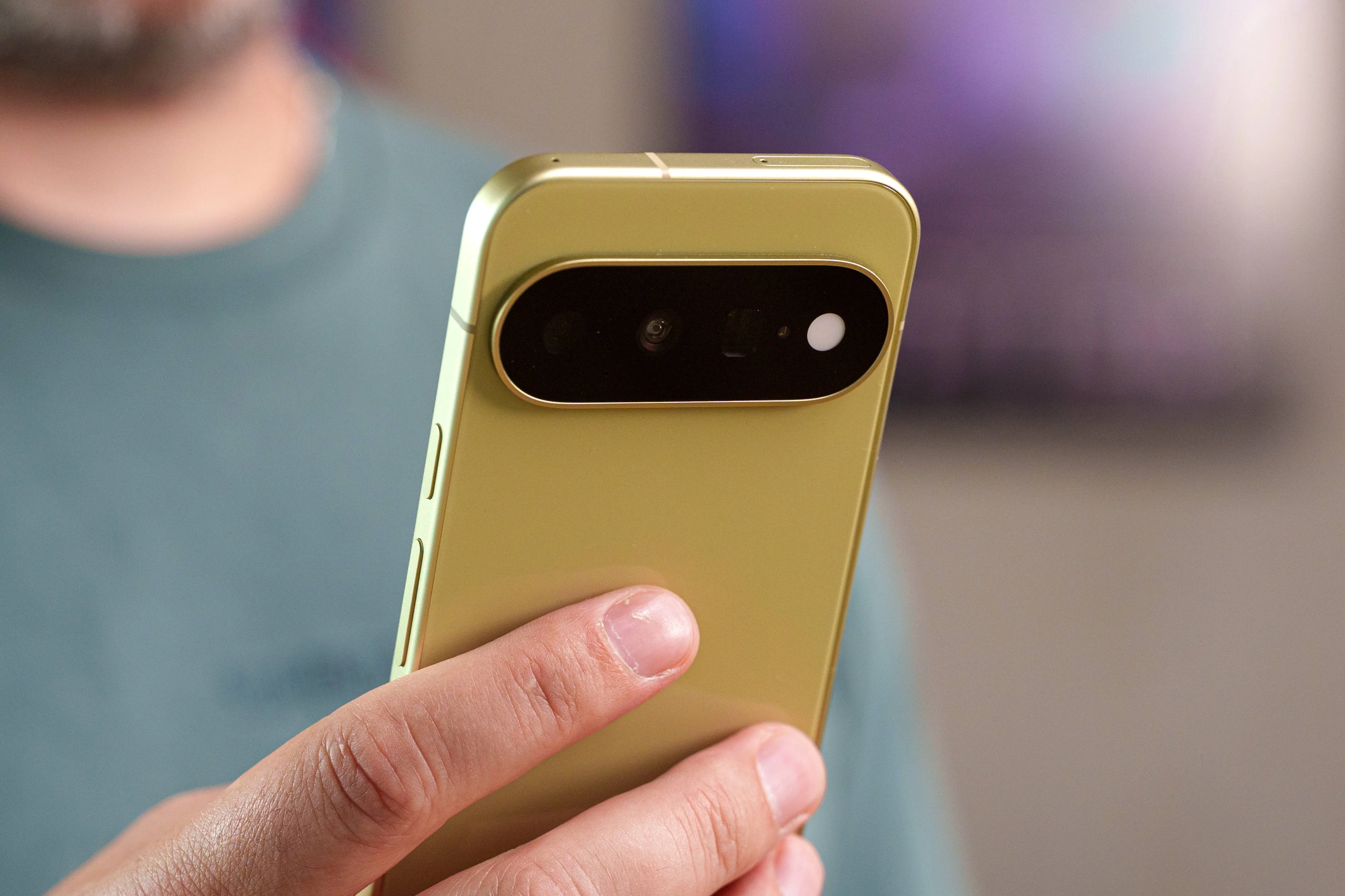 Google Pixel 11 smartfonining akkumulyator va quvvatlash imkoniyatlari sinovdan o'tdi: Natijalar qanday?